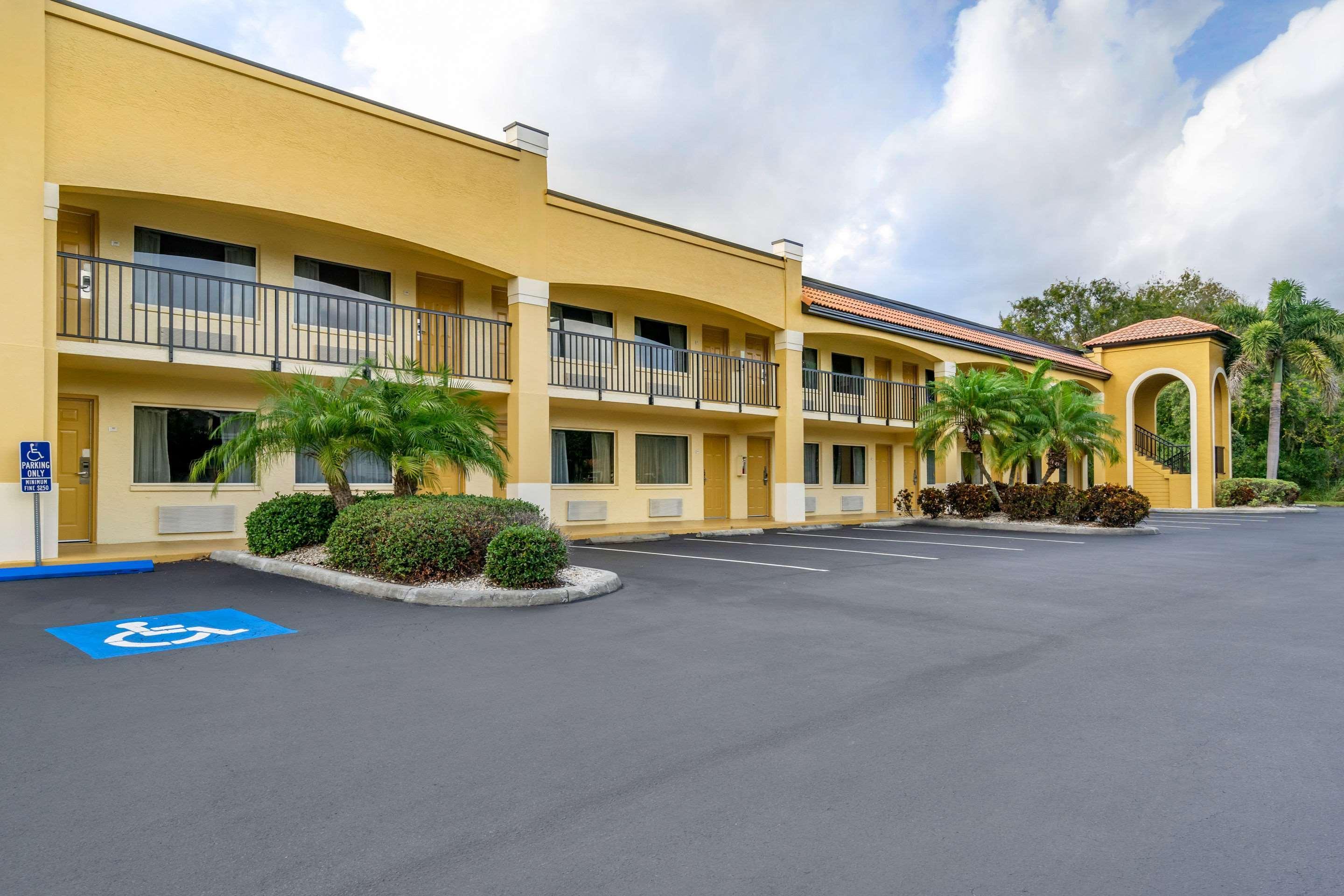 Comfort Inn Sun City Center - Ruskin - Tampa South Exteriör bild