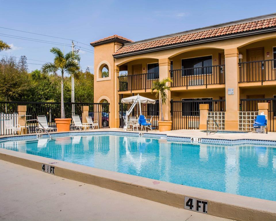 Comfort Inn Sun City Center - Ruskin - Tampa South Exteriör bild